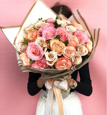 PEMBE SOMON GÜLLER BUKETİ