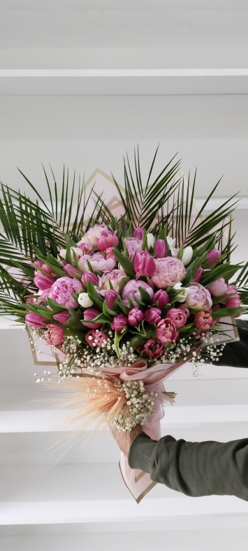 https://www.tugbaflowers.com/