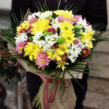 Renkli bahar buketi